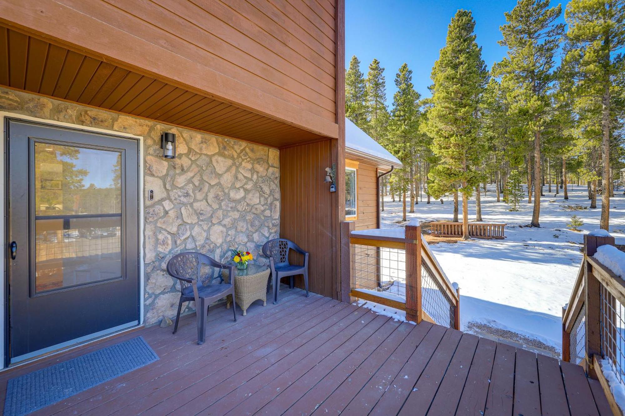 Spacious Black Hawk Home With Deck And Mountain Views! Exterior photo