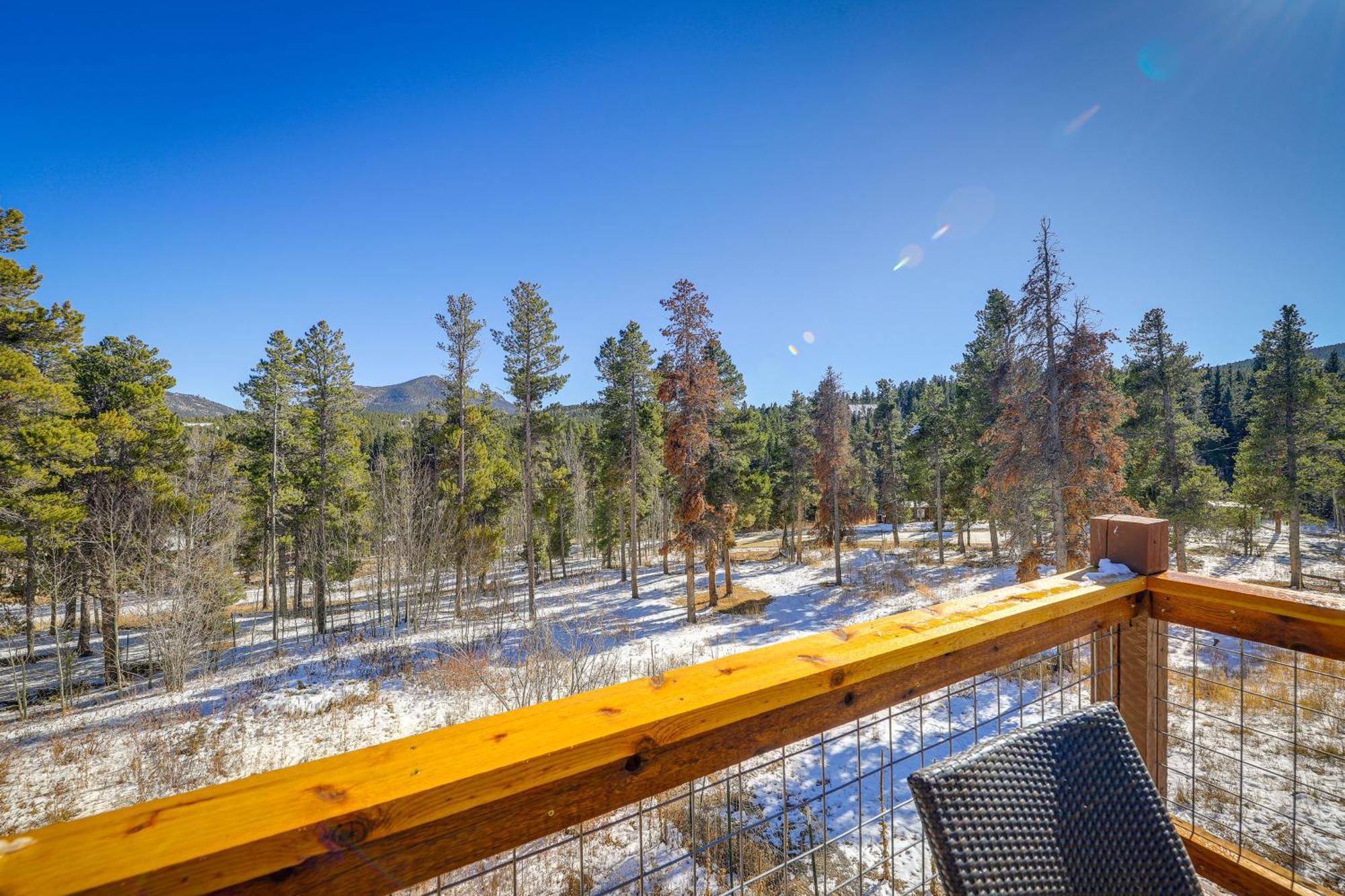 Spacious Black Hawk Home With Deck And Mountain Views! Exterior photo