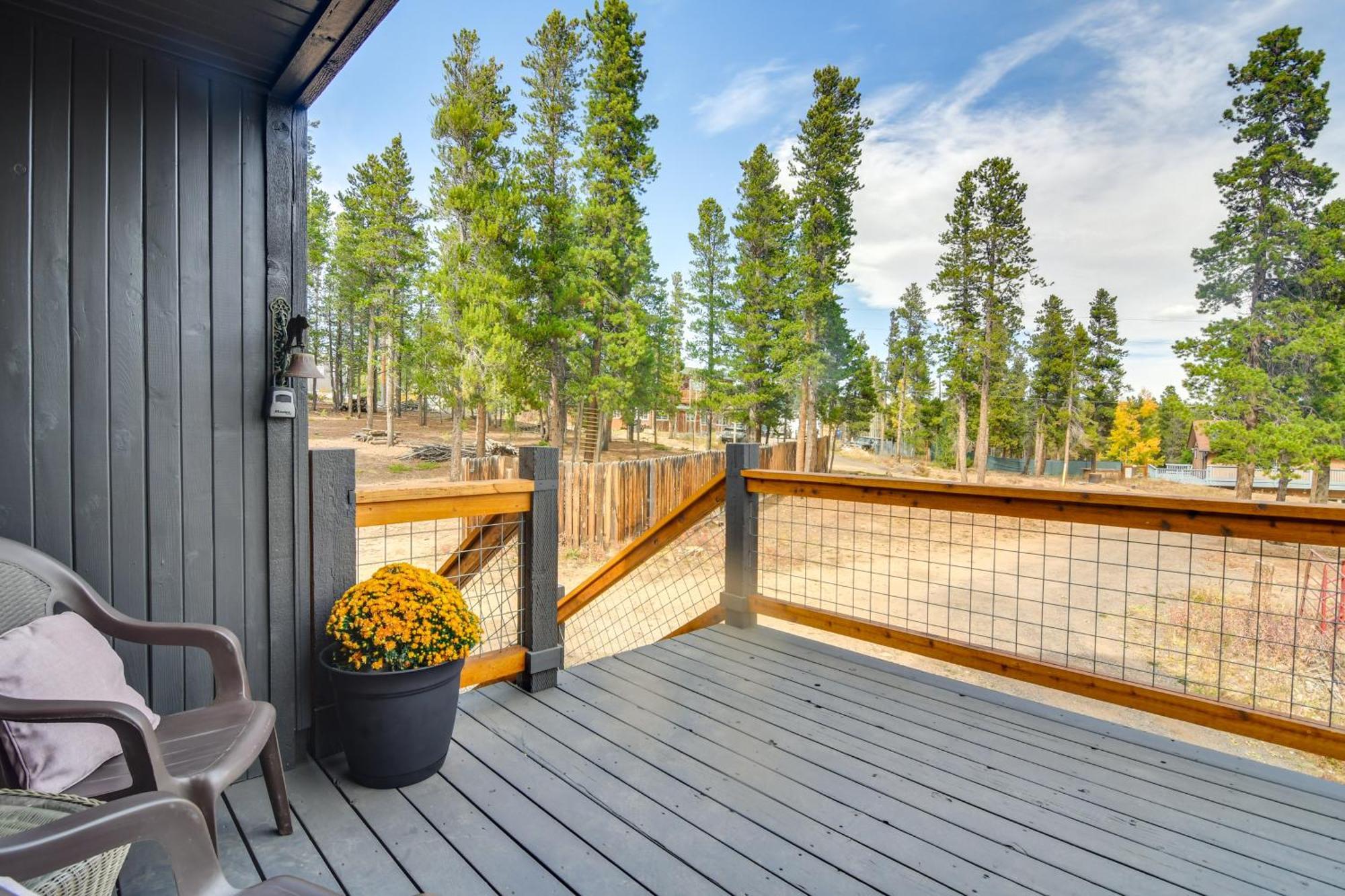 Spacious Black Hawk Home With Deck And Mountain Views! Exterior photo